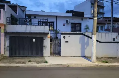 Casa com 3 dormitórios para alugar, 127 m² por R$ 5.194/mês - Centro - Mairiporã/SP