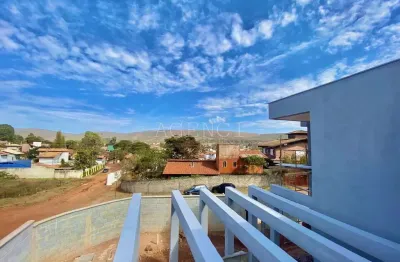 Casa de 2 quartos com suíte e closet no bairro vale do sol