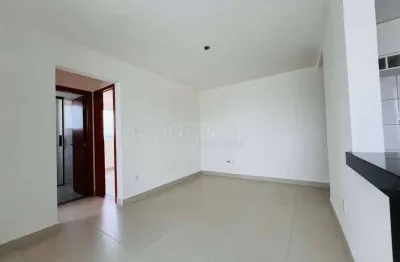 Apartamento de 2 quartos com suíte no bairro cabral.