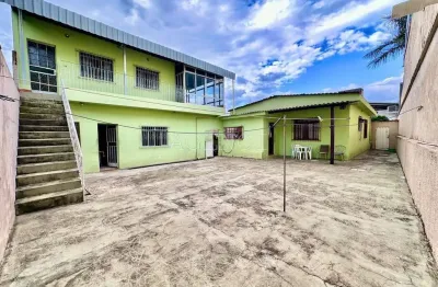 Casa com 3 quartos à venda na Rua Teófilo Dias, Santa Maria, Belo Horizonte