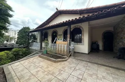 Casa com 4 quartos à venda na Rua Joaquim Assis Ribeiro, Califórnia, Belo Horizonte