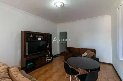 Casa com 3 quartos à venda na Rua Zircônio, Camargos, Belo Horizonte