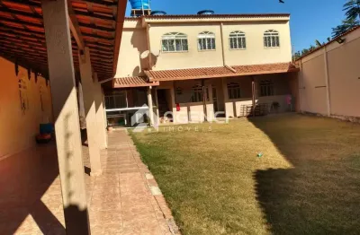 Casa com 4 quartos à venda na Rua Itaguassú, São Caetano, Betim
