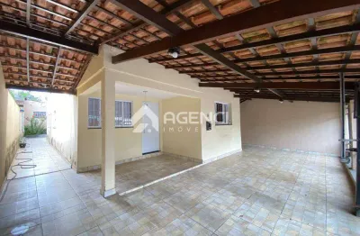 Casa com 3 quartos à venda na Rua Ocara, Santa Maria, Belo Horizonte