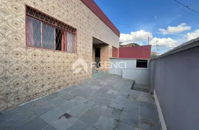 Casa com 3 quartos à venda na Rua José de Assis, Camargos, Belo Horizonte
