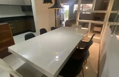 Sobrado para Venda em Ribeirão Pires, Suíssa, 3 dormitórios, 1 suíte, 2 banheiros, 2 vagas