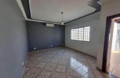 Casa com 5 quartos à venda na Rua Santo Lânia Sobrinho, 179, Parque Residencial Cândido Portinari, Ribeirão Preto