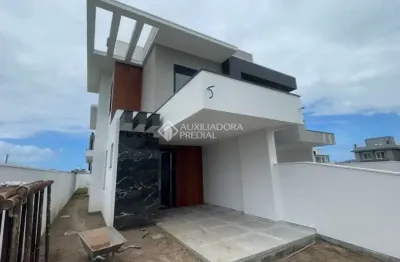 Casa com 3 quartos à venda na rua jardim dos eucaliptos, 1258, campeche, florianópolis, 146 m2 por r$ 1.470.000