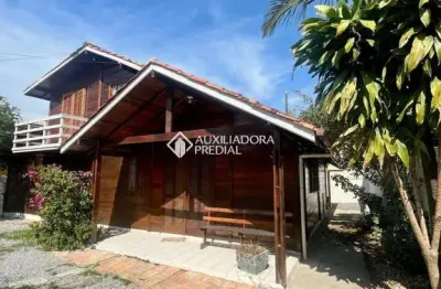 Casa com 5 quartos à venda na servidão dos artistas, 238, rio tavares, florianópolis, 125 m2 por r$ 1.700.000