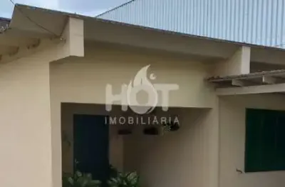 Casa com 4 quartos à venda na avenida governador jorge lacerda, 2914, costeira do pirajubaé, florianópolis, 150 m2 por r$ 700.000