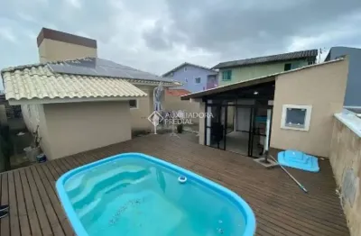Casa com 3 quartos à venda na rua ipê rosa, 811, carianos, florianópolis, 141 m2 por r$ 1.500.000