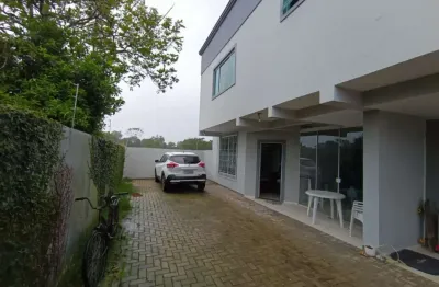 Casa com 3 quartos à venda na rua grumixama, 54, campeche, florianópolis, 130 m2 por r$ 990.000