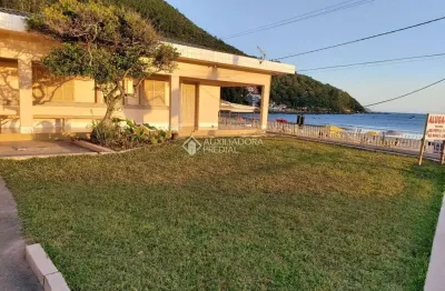 Casa com 3 quartos à venda na rua abelardo otacílio gomes, 255, pântano do sul, florianópolis, 182 m2 por r$ 2.500.000