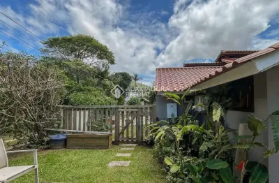 Casa com 3 quartos à venda na rodovia doutor antônio luiz moura gonzaga, 900, rio tavares, florianópolis, 170 m2 por r$ 2.350.000