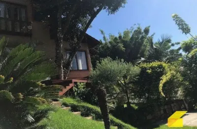 Casa com 2 quartos à venda na servidão aparício sinfronio pereira, 204, rio tavares, florianópolis, 170 m2 por r$ 1.300.000