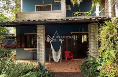 Casa com 3 quartos à venda na rua isaltina de assunção farias, 473, rio tavares, florianópolis, 160 m2 por r$ 2.120.000