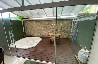 Casa com 2 quartos à venda na rua luiz henrique rosa, 82, lagoa da conceição, florianópolis, 140 m2 por r$ 1.650.000