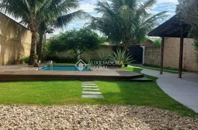 Casa com 2 quartos à venda na servidão do mar grosso, 130, campeche, florianópolis, 150 m2 por r$ 2.400.000