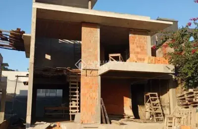 Casa com 4 quartos à venda na rodovia doutor antônio luiz moura gonzaga, 3185, rio tavares, florianópolis, 189 m2 por r$ 1.940.000