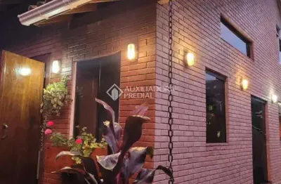 Casa com 2 quartos à venda na caminho dos cafezais, 130, pântano do sul, florianópolis, 90 m2 por r$ 870.000