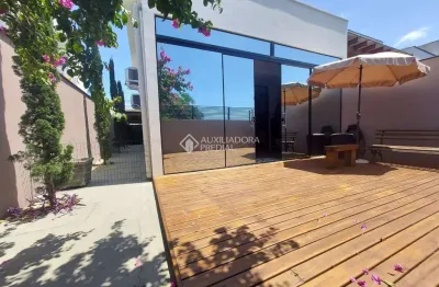Casa com 3 quartos à venda na rua canela amarela, 210, ribeirão da ilha, florianópolis, 110 m2 por r$ 1.250.000