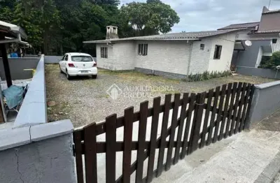 Casa com 2 quartos à venda na dos pássaros nativos, 17269, ribeirão da ilha, florianópolis, 116 m2 por r$ 588.000