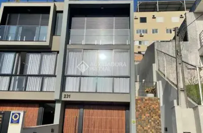 Casa com 3 quartos à venda na rua doutor armando valério de assis, 231, centro, florianópolis, 473 m2 por r$ 2.150.000