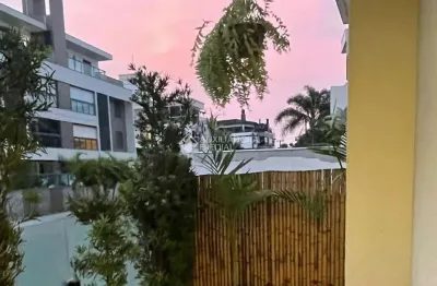 Apartamento com 2 quartos à venda na rua gilmar darli vieira, 340, campeche, florianópolis, 97 m2 por r$ 1.749.000