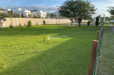 Terreno em condomínio fechado à venda na rua camarinhas, 111, campeche, florianópolis, 333 m2 por r$ 1.090.000