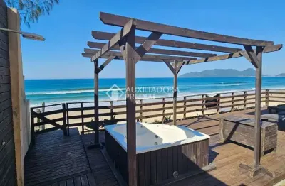 Casa com 2 quartos à venda na rua dos pinheiros, 296, campeche, florianópolis, 90 m2 por r$ 1.500.000