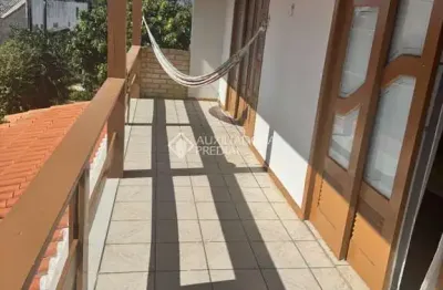 Casa com 4 quartos à venda na servidão alcidomiro flores, 170, rio tavares, florianópolis, 150 m2 por r$ 1.180.000