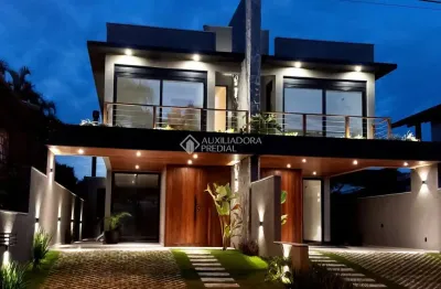 Casa com 3 quartos à venda na rua das bauxitas, 65, pântano do sul, florianópolis, 164 m2 por r$ 1.700.000