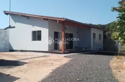 Casa com 2 quartos à venda na servidão pantanal, 188, campeche, florianópolis, 100 m2 por r$ 3.800.000
