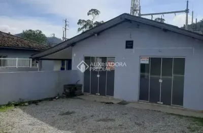 Casa comercial à venda na avenida pequeno príncipe, 91, campeche, florianópolis, 82 m2 por r$ 1.400.000