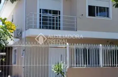 Casa com 3 quartos à venda na rua do farol, 209, campeche, florianópolis, 200 m2 por r$ 2.150.000