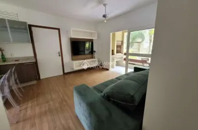 Apartamento com 2 quartos à venda na rua laurindo januário da silveira, 3203, lagoa da conceição, florianópolis, 74 m2 por r$ 890.000
