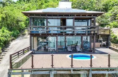 Casa com 3 quartos à venda na rodovia baldicero filomeno, 14621, ribeirão da ilha, florianópolis, 339 m2 por r$ 1.700.000