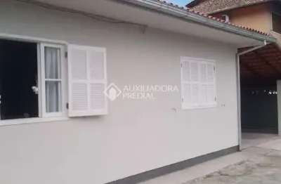 Casa com 2 quartos à venda na servidão maria cordeiro de souza, 120, lagoa da conceição, florianópolis, 100 m2 por r$ 730.000