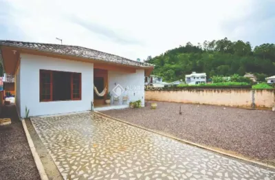 Casa com 4 quartos à venda na Quero Quero, 8, Camboa, Governador Celso Ramos, 131 m2 por R$ 885.000