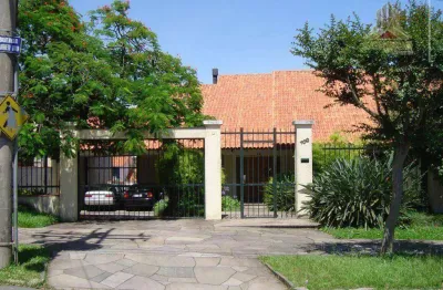 Casa residencial à venda, três figueiras, porto alegre.