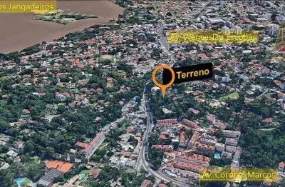 Terreno com duas frentes próximo a avenida wenceslau escobar