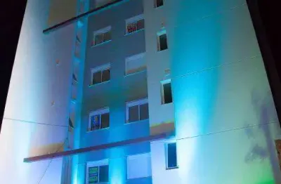 Com vista para o guaíba. andar alto. vendo apartamento no sucre, de dois dormitórios, suíte e garagem, andar alto.