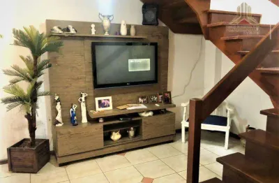 Casa em condomínio fechado com 3 quartos à venda na Rua Fábio Coelho de Magalhães, 49, Guarujá, Porto Alegre