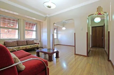 Próximo ao colégio rosário. vendo apartamento de dois dormitórios, com depedência, elevador e garagem,
