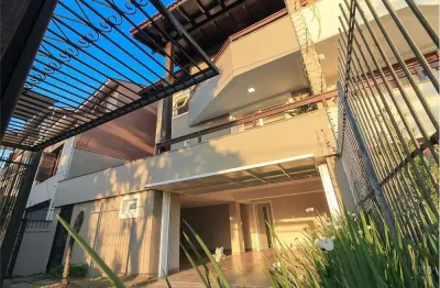 Casa em condomínio fechado com 3 quartos à venda na Rua Alcebíades Antônio dos Santos, 510, Nonoai, Porto Alegre