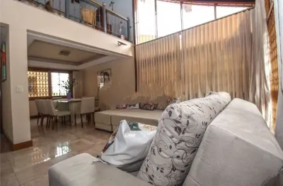 Casa em condomínio fechado com 3 quartos à venda na Rua Travessa Miguel Pereira, 120, Medianeira, Porto Alegre
