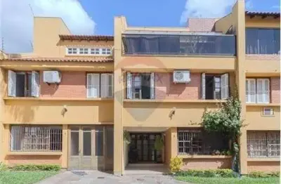 Casa em condomínio fechado com 3 quartos à venda na Rua General Gomes Carneiro, 80, Medianeira, Porto Alegre