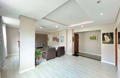 Apartamento com 3 quartos à venda na Rua Duque de Caxias, 1304, Centro Histórico, Porto Alegre