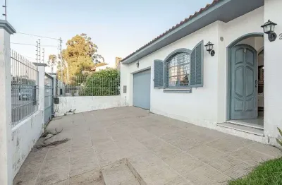 Casa em condomínio fechado com 3 quartos à venda na Rua Professor Pedro Santa Helena, 309, Jardim do Salso, Porto Alegre
