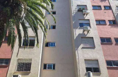 Vendo apartamento todo reformado , sito a rua otávio santos esquina com avenida protásio alves